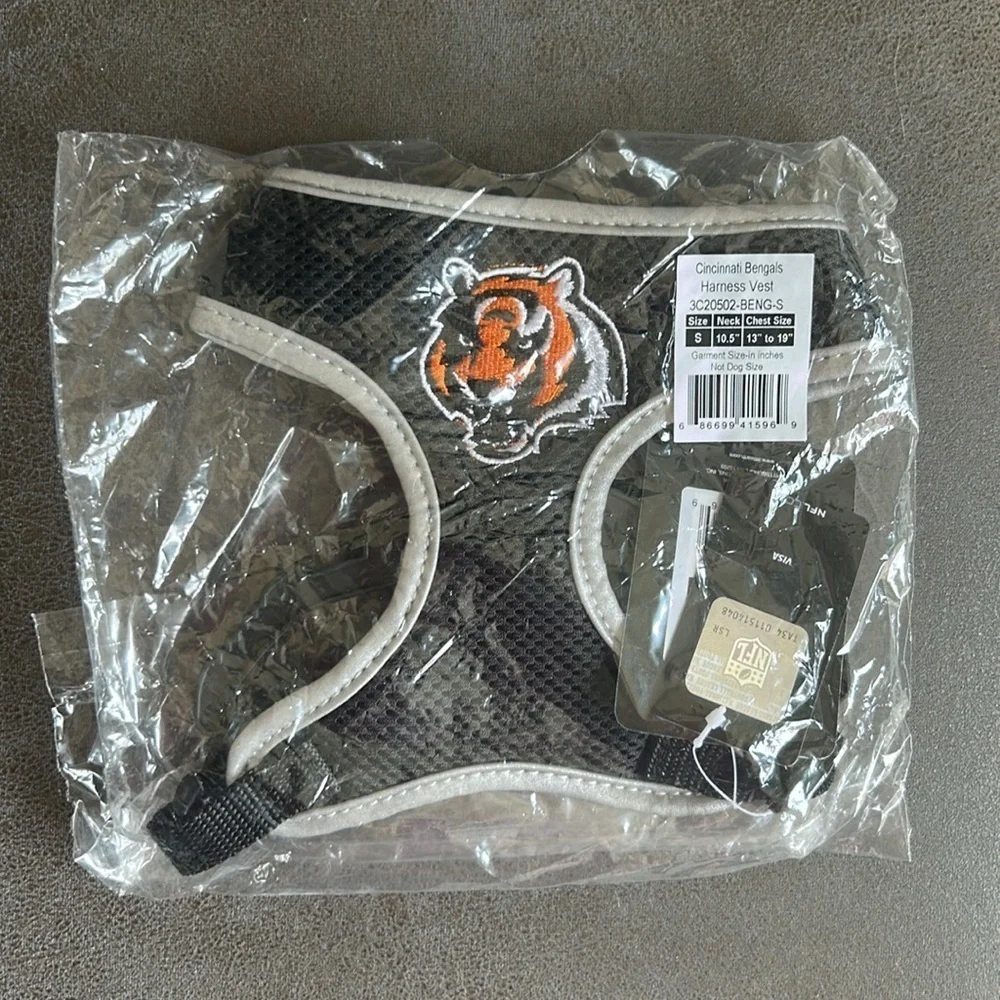 Cincinnati Bengals Pet Harness Mesh Vest Size Small NWT